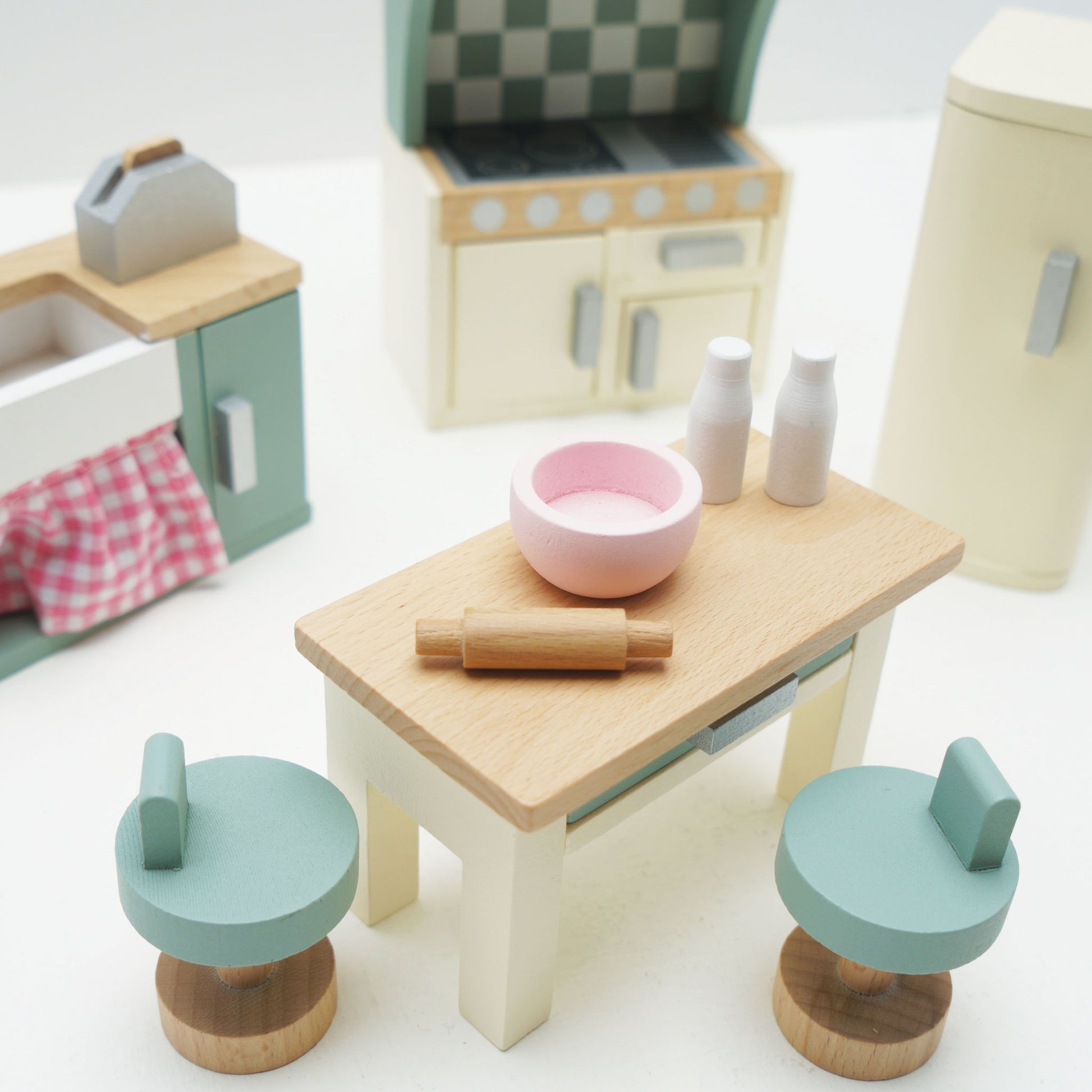 Wooden Dolls house Kitchen Furniture (Classic) - KiDSiE
