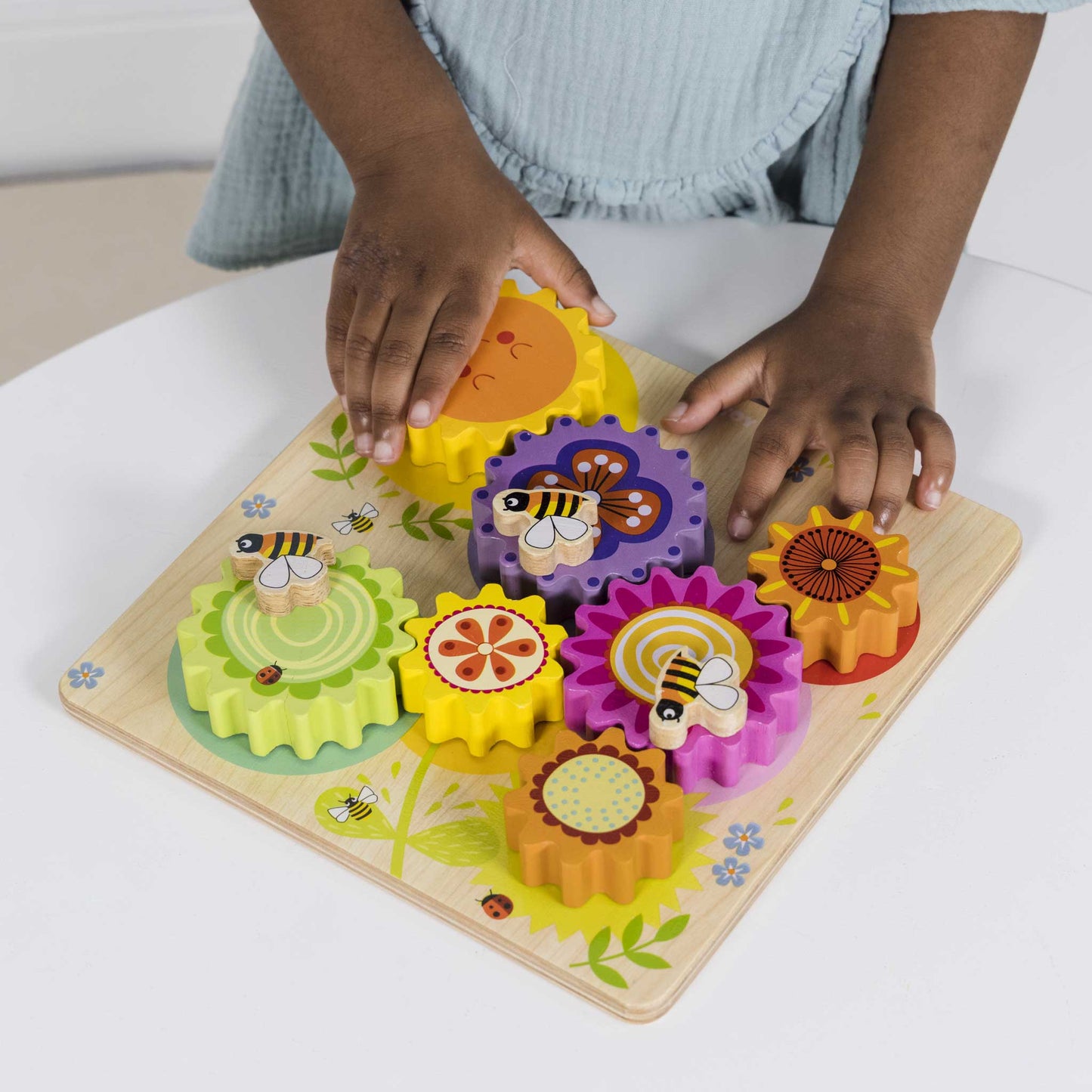 Meadow Bees Gear & Cogs - KiDSiE