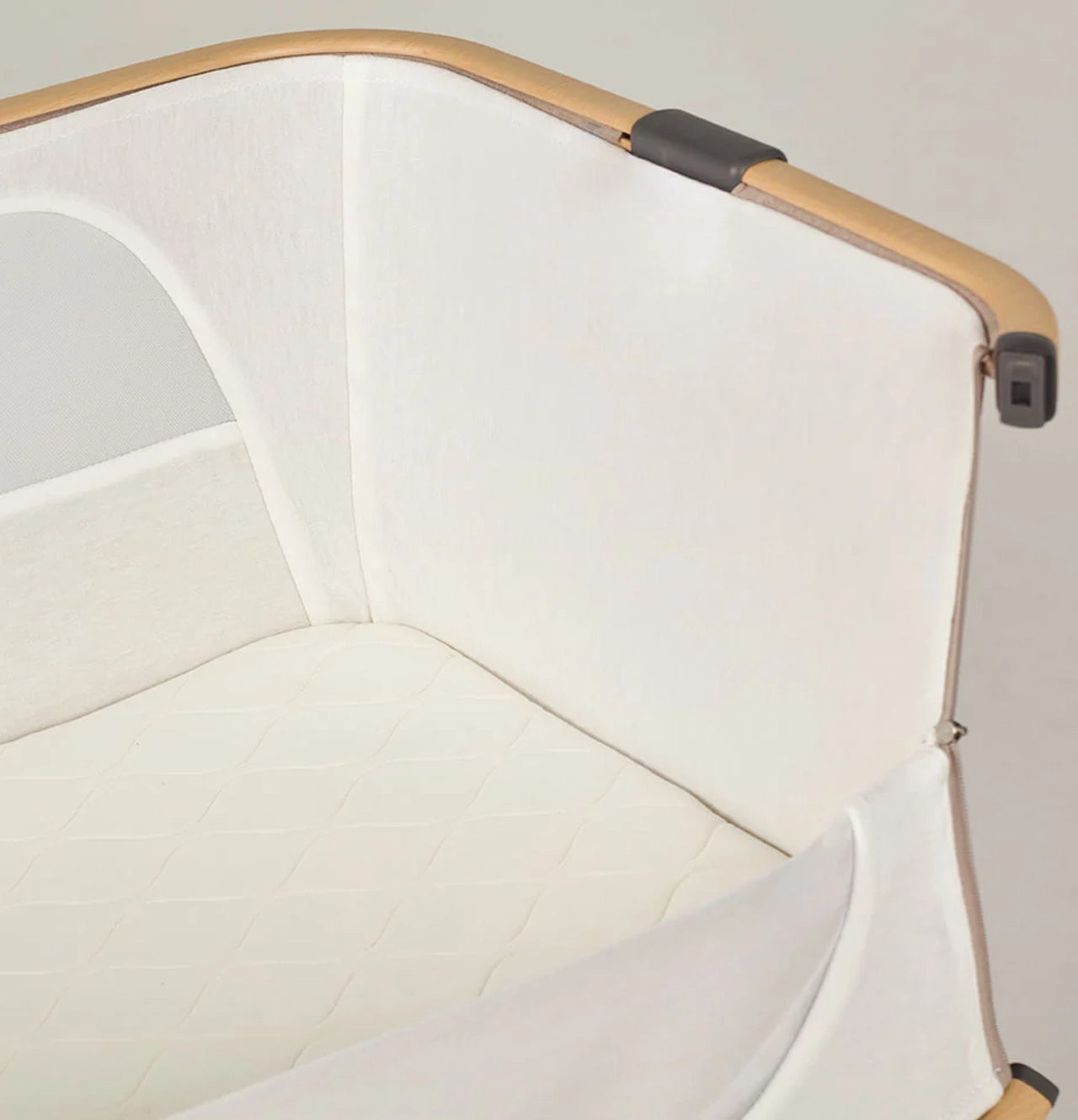 Lunar Bedside Crib